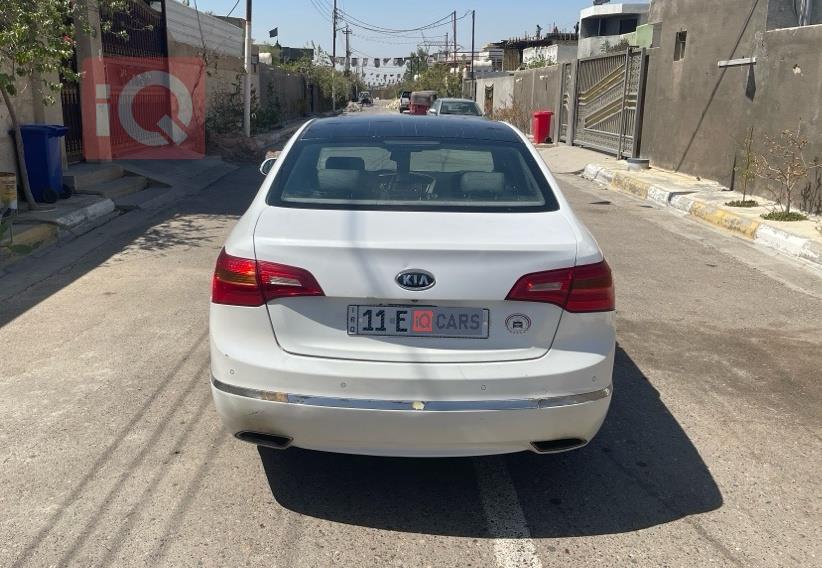 Kia Cadenza